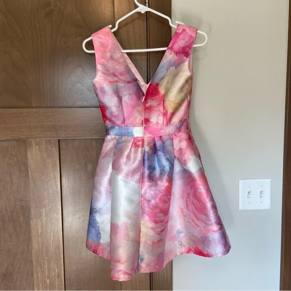 Chi Chi London "Ohanna" Petite V Neck Floral Print Mini Dress in Pink Watercolor - Picture 6 of 9